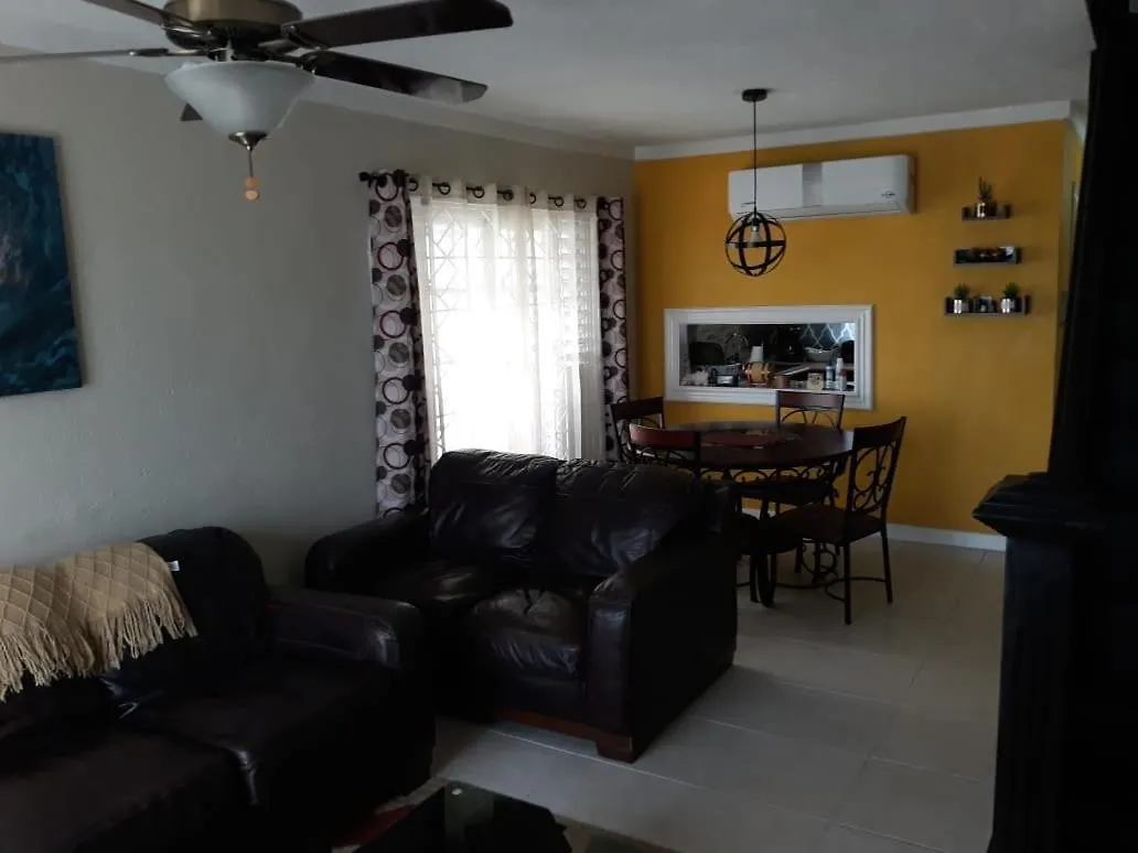 Nuu Naples Hills Apartment Montego Bay